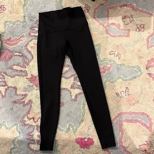 Hi rise wunder unders black LuluLemon